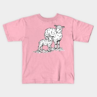 A Sweet Sheep with her little Lamb Kids T-Shirt